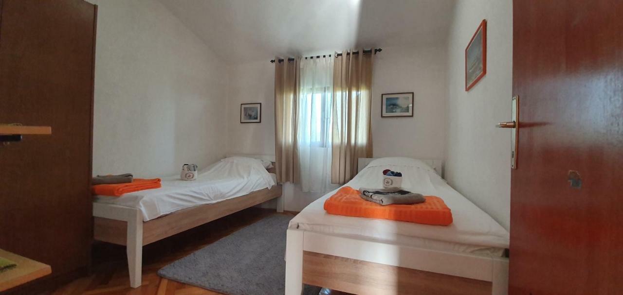 Apartman Suky Sukošan Exteriér fotografie